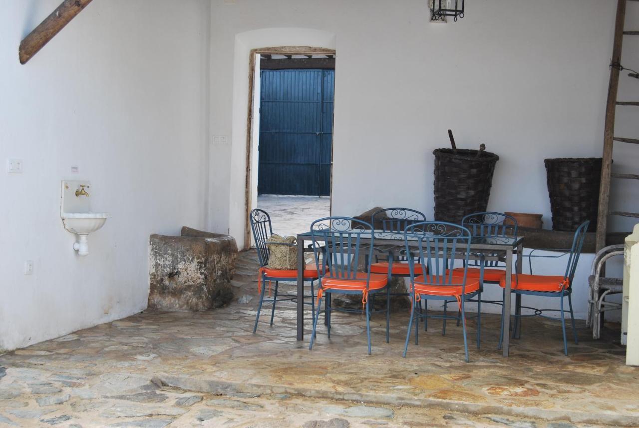 Casa Rural Ecologica Huerta Del Pirata Fuente de Cantos Luaran gambar